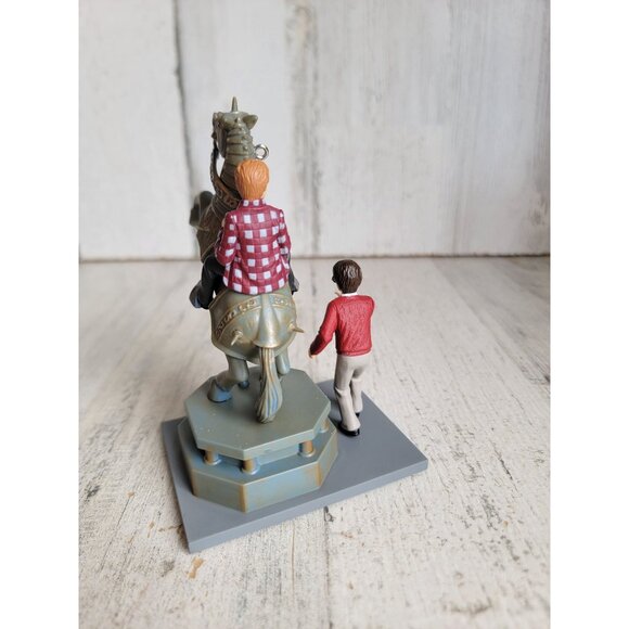 Hallmark Harry Potter dangerous game ornament Xmas magic - Picture 4 of 7